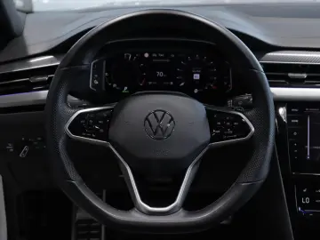 VW Arteon 1.4 TSI DSG R-LINE eHybrid  PANO MATRIX