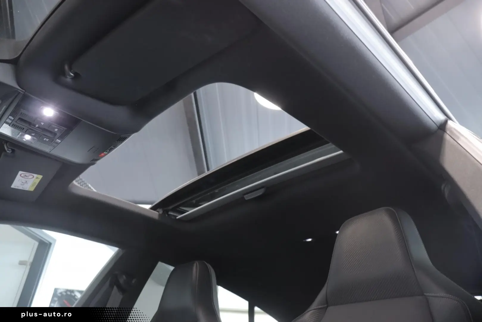 VW Arteon 1.4 TSI DSG R-LINE eHybrid  PANO MATRIX