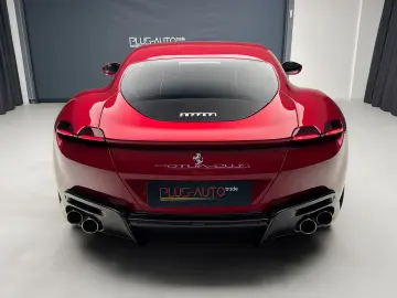 Ferrari Roma  Rosso Portofino 360 Matrix Passenger Display