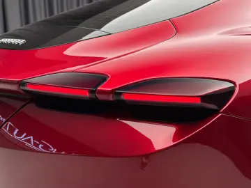 Ferrari Roma  Rosso Portofino 360 Matrix Passenger Display