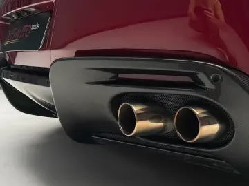 Ferrari Roma  Rosso Portofino 360 Matrix Passenger Display