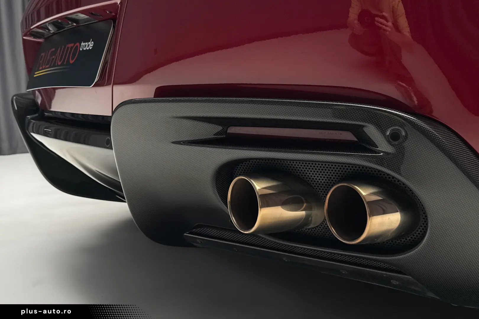 Ferrari Roma  Rosso Portofino 360 Matrix Passenger Display