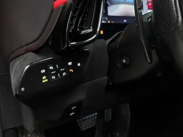 Ferrari Roma  Rosso Portofino 360 Matrix Passenger Display