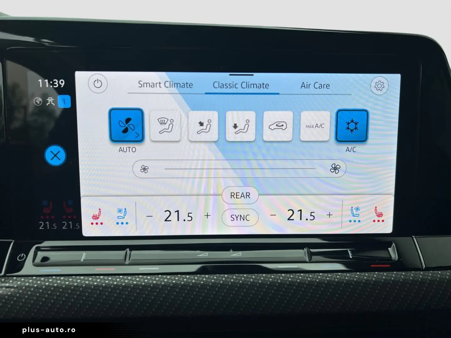 VW Golf VIII R Performance AKRA IQ HUD ACC LEDER 19