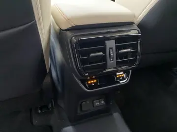 LEXUS NX 450h  E-FOUR Executive 360 Ventilation