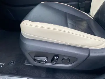 LEXUS NX 450h  E-FOUR Executive 360 Ventilation