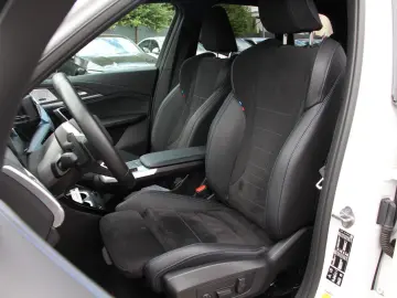 BMW X1 23d xDrive AHK MASSAGE DRIVING ASSIST M Sport