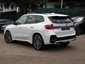BMW X1 23d xDrive AHK MASSAGE DRIVING ASSIST M Sport
