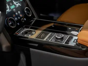 Land Rover Range Rover 5.0 V8 LWB Autobiography Fifty Editi