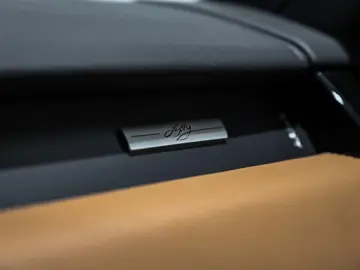 Land Rover Range Rover 5.0 V8 LWB Autobiography Fifty Editi