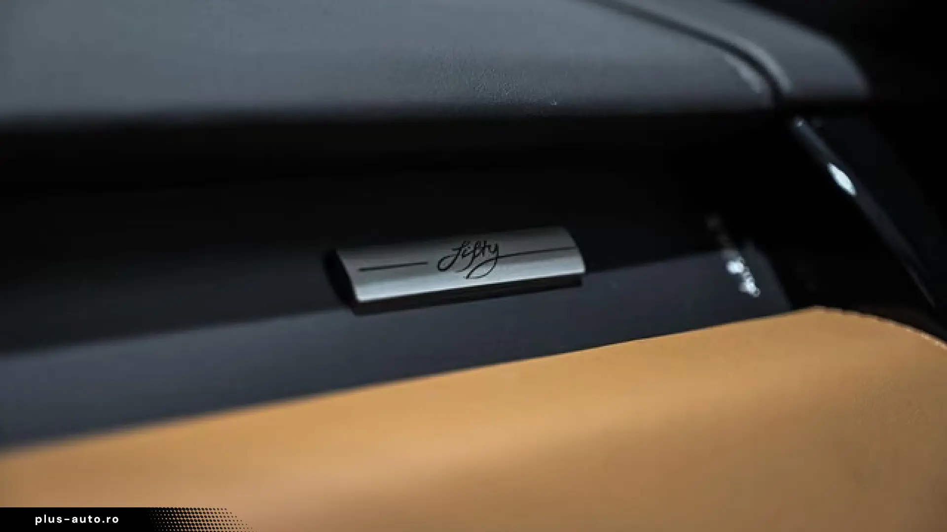 Land Rover Range Rover 5.0 V8 LWB Autobiography Fifty Editi
