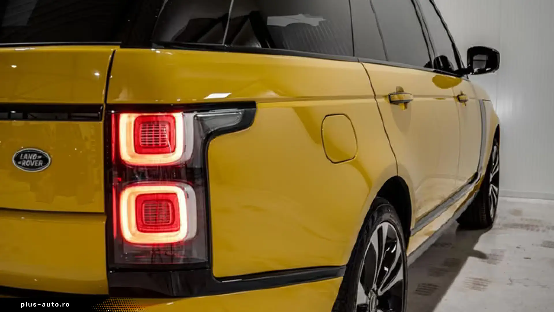Land Rover Range Rover 5.0 V8 LWB Autobiography Fifty Editi