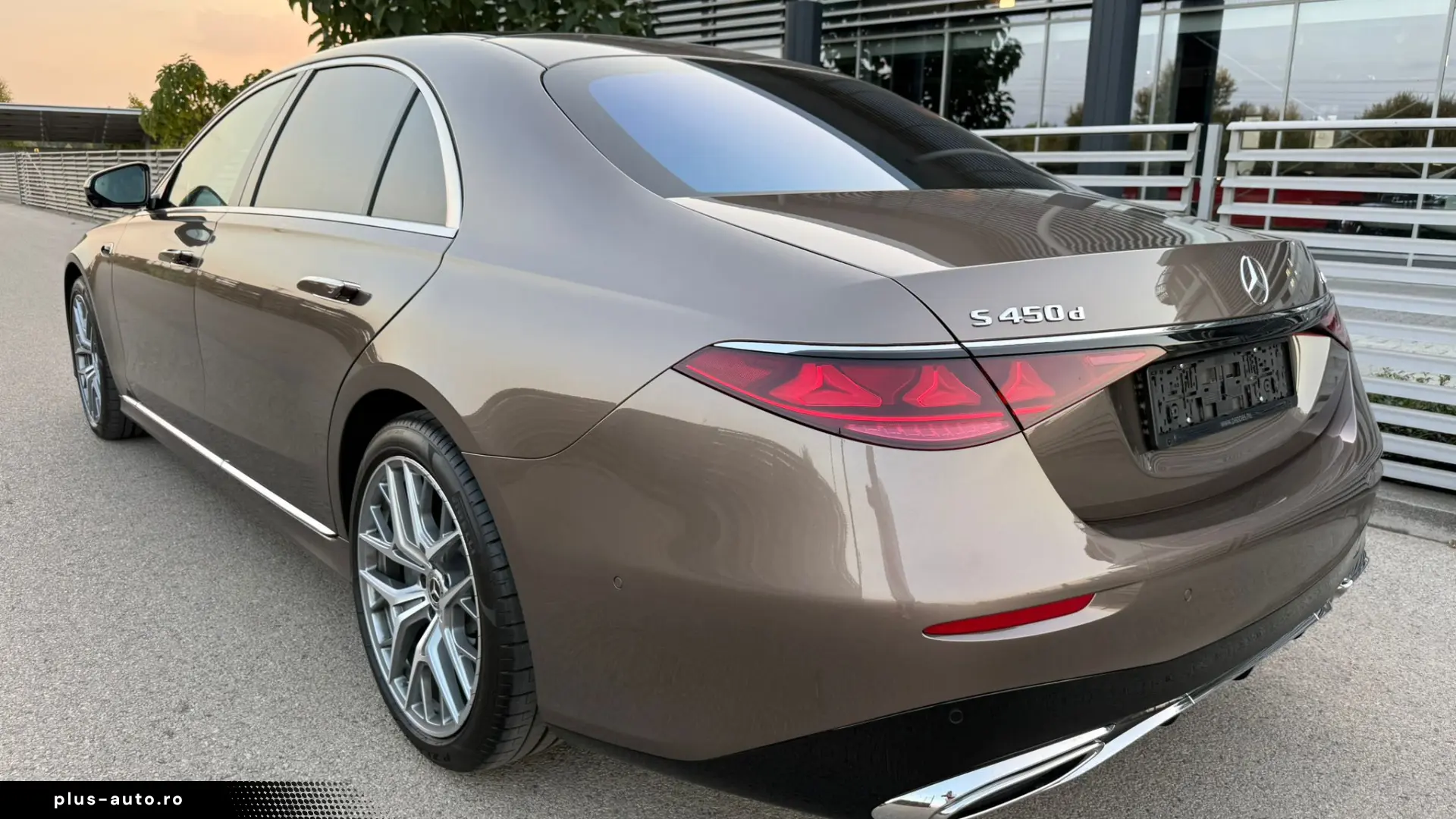 Mercedes-Benz S 450d Long 4Matic_AMG_Line_Pano_HUD