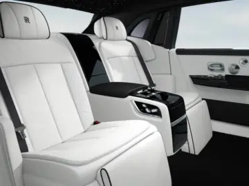 Rolls-Royce Phantom Extended   On Stock   2027