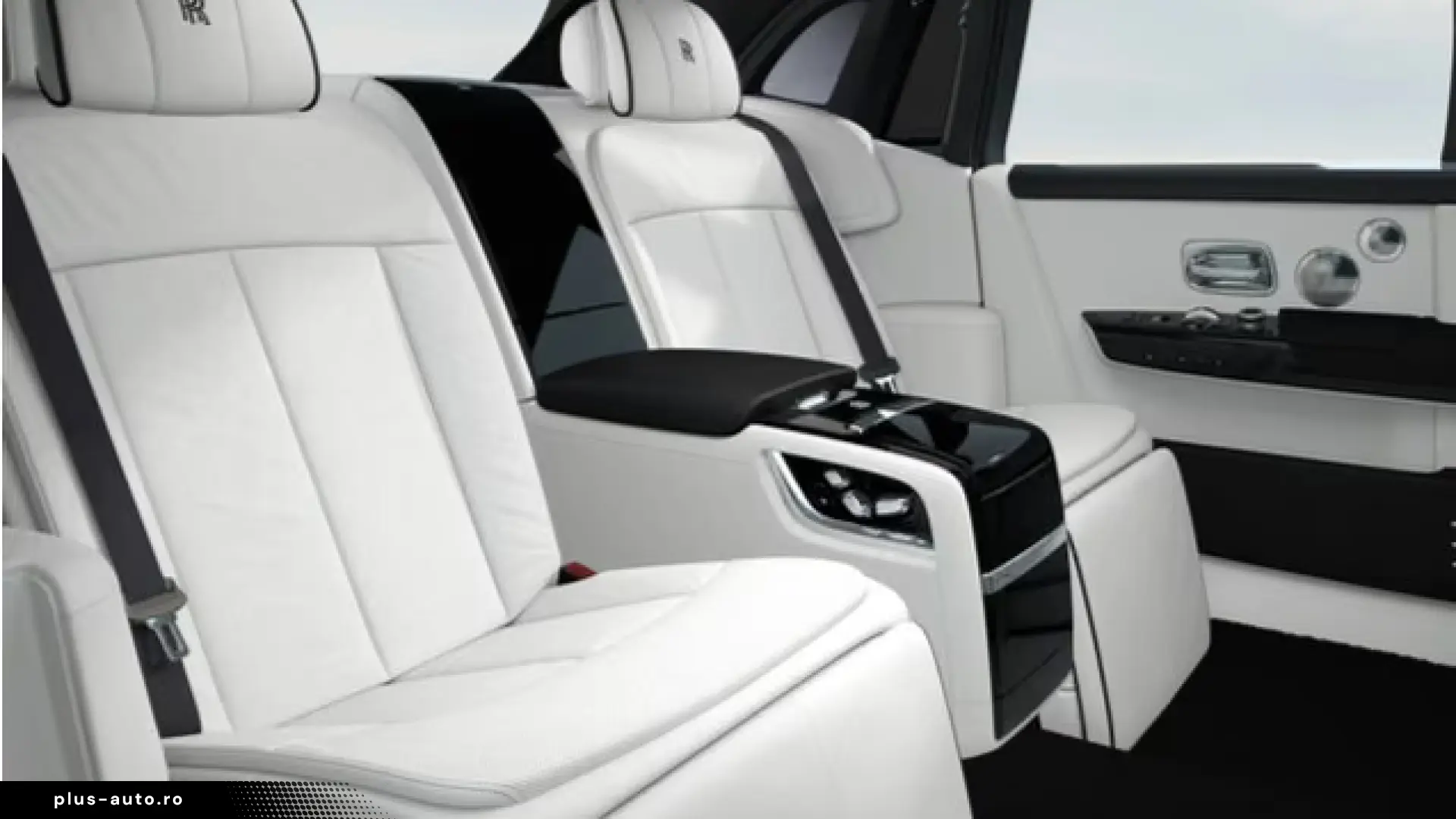 Rolls-Royce Phantom Extended   On Stock   2027