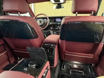 Rolls-Royce Phantom EWB Bespoke Two-Tone FULL 4seats MY2026