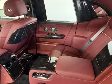 Rolls-Royce Phantom EWB Bespoke Two-Tone FULL 4seats MY2026