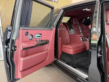 Rolls-Royce Phantom EWB Bespoke Two-Tone FULL 4seats MY2026