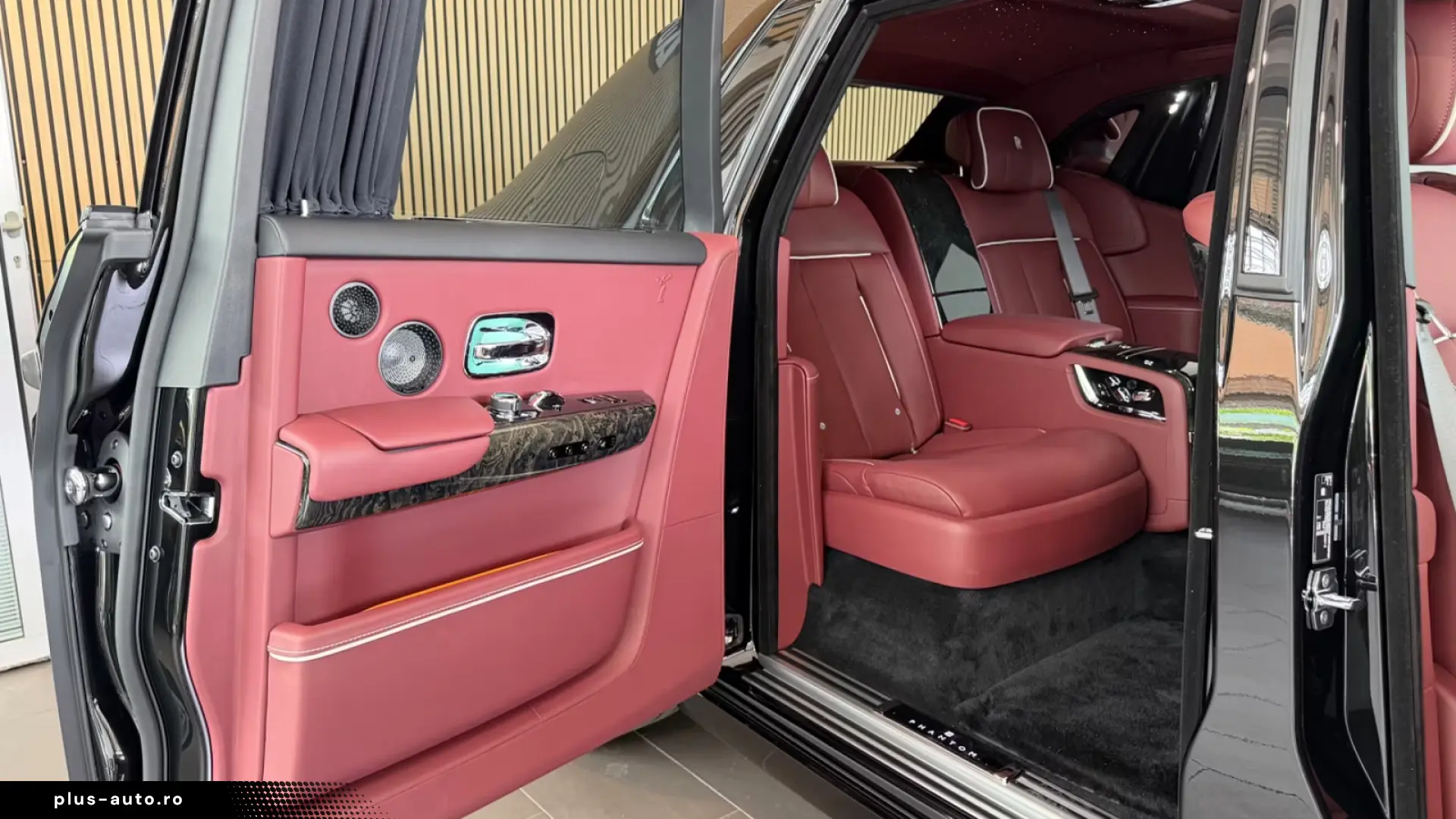 Rolls-Royce Phantom EWB Bespoke Two-Tone FULL 4seats MY2026