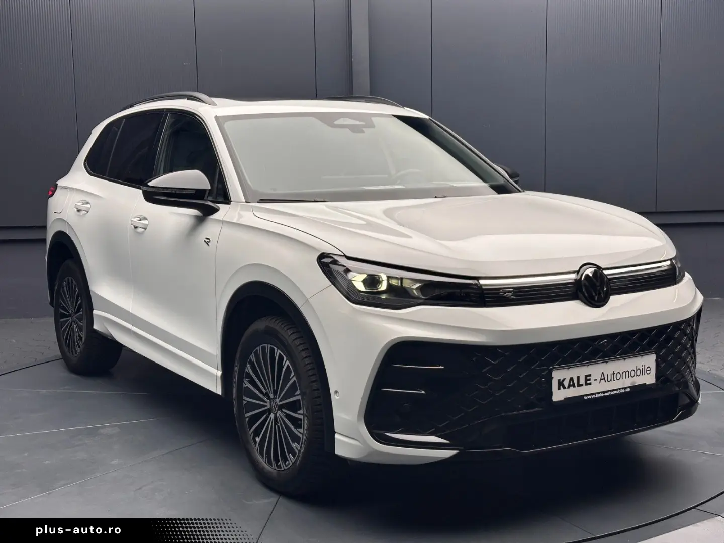 VW Tiguan 2.0 TDI 4Mot. R-Line Black Style PANORAMA