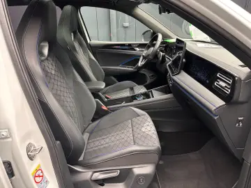 VW Tiguan 2.0 TDI 4Mot. R-Line Black Style PANORAMA