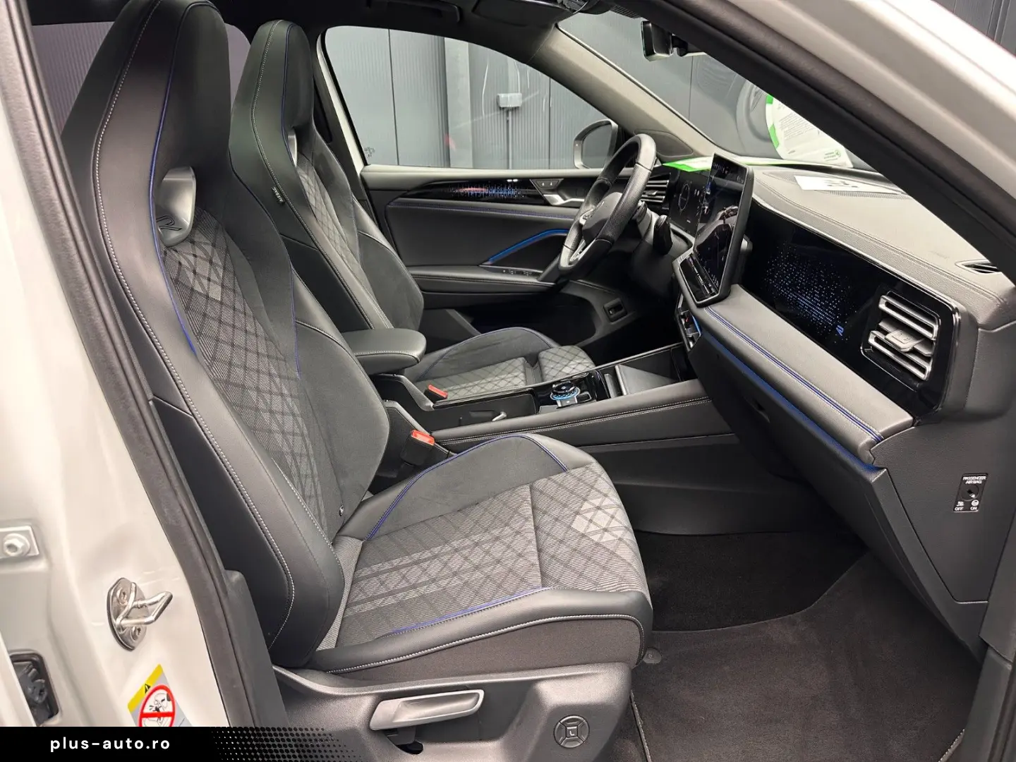 VW Tiguan 2.0 TDI 4Mot. R-Line Black Style PANORAMA