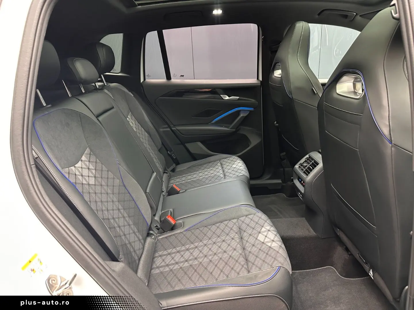 VW Tiguan 2.0 TDI 4Mot. R-Line Black Style PANORAMA