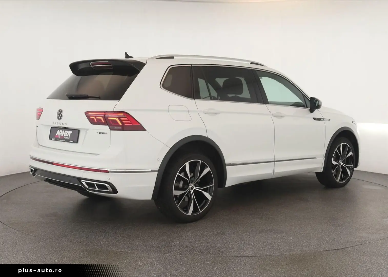 VW Tiguan Allspace 2.0 TDI 4M DSG R-Line 7 Pano Kam