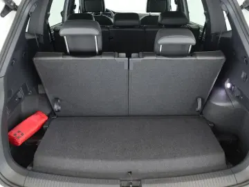 VW Tiguan Allspace 2.0 TDI 4M DSG R-Line 7 Pano Kam