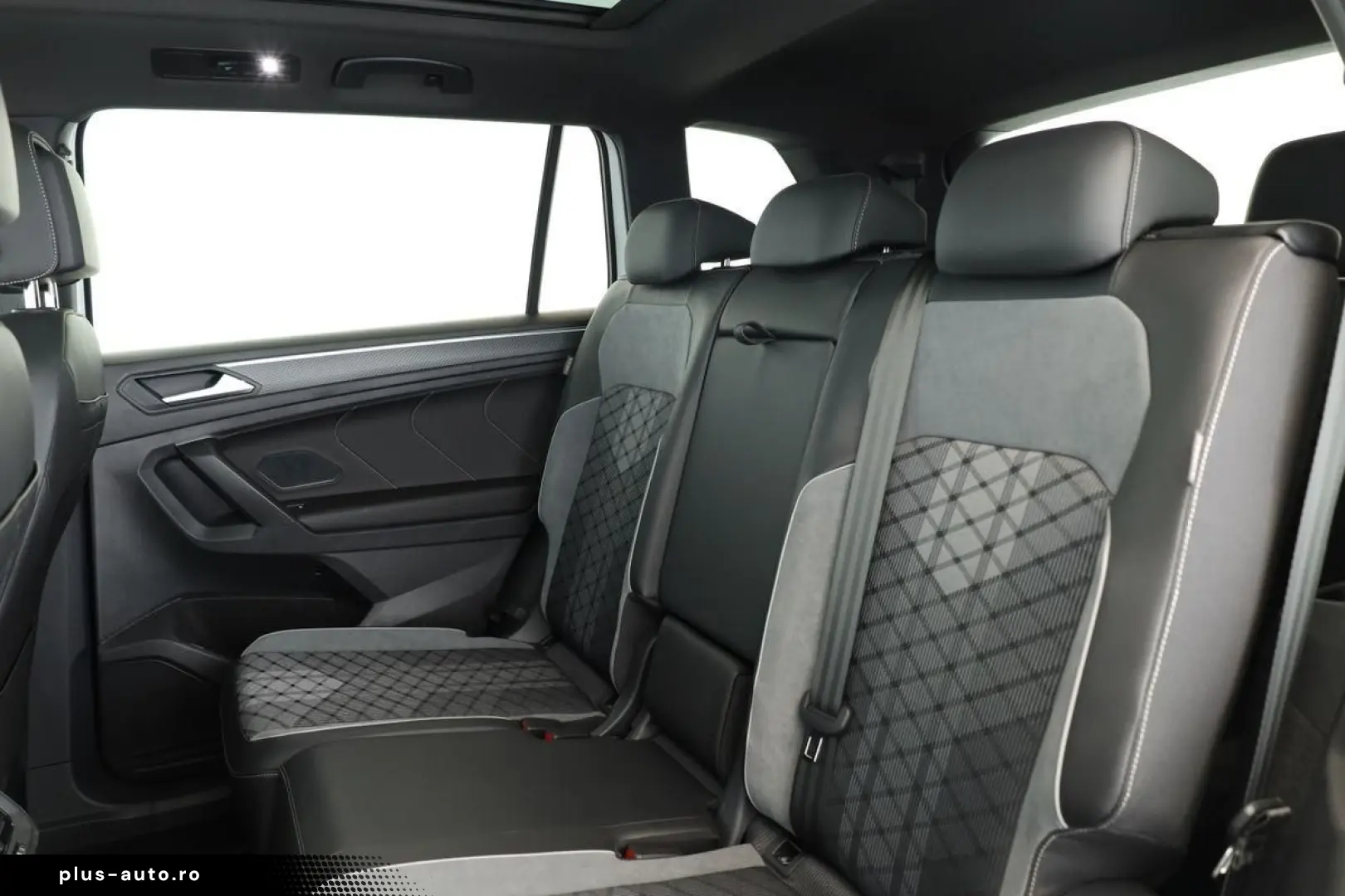 VW Tiguan Allspace 2.0 TDI 4M DSG R-Line 7 Pano Kam