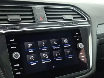 VW Tiguan Allspace 2.0 TDI 4M DSG R-Line 7 Pano Kam