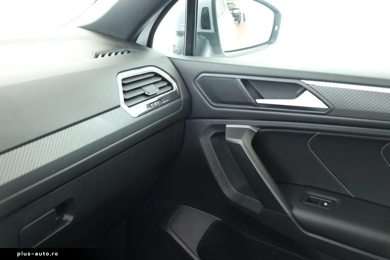 VW Tiguan Allspace 2.0 TDI 4M DSG R-Line 7 Pano Kam