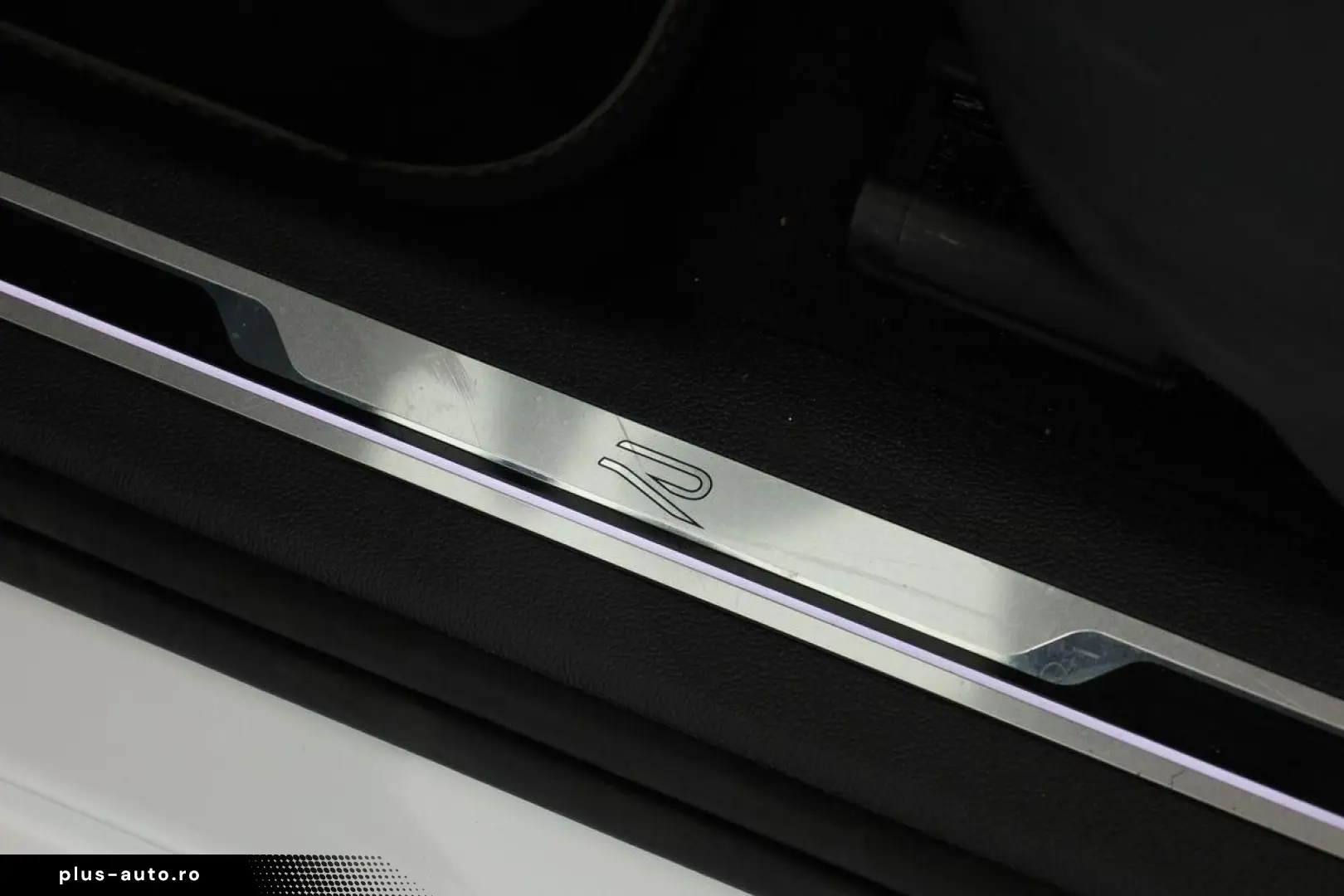 VW Tiguan Allspace 2.0 TDI 4M DSG R-Line 7 Pano Kam