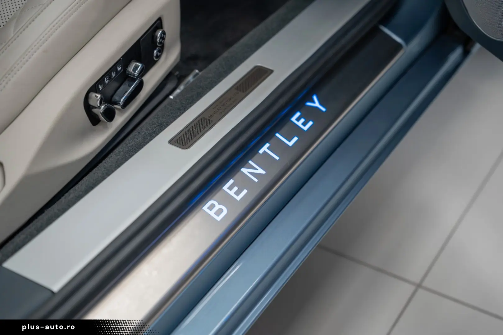 BENTLEY Continental GT V8 MULLINER BLUE BEIGE