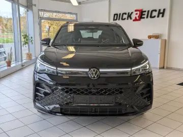 VW Tiguan 2.0TDI R-Line 4M Pano Black Matrix AHK 20