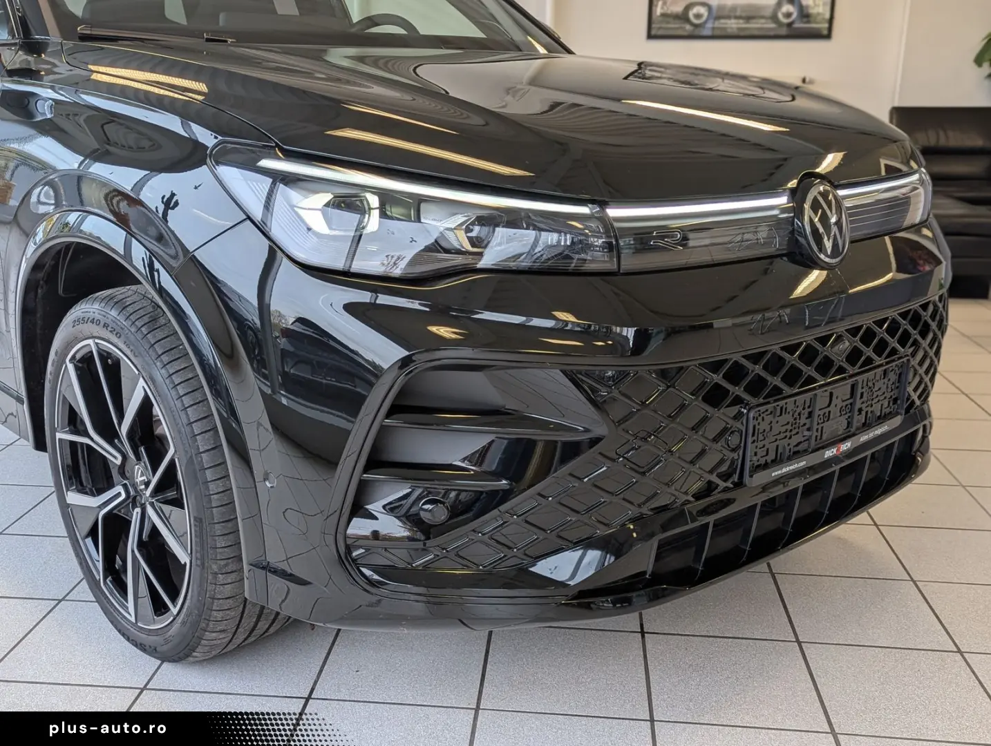 VW Tiguan 2.0TDI R-Line 4M Pano Black Matrix AHK 20