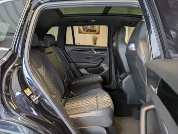 VW Tiguan 2.0TDI R-Line 4M Pano Black Matrix AHK 20