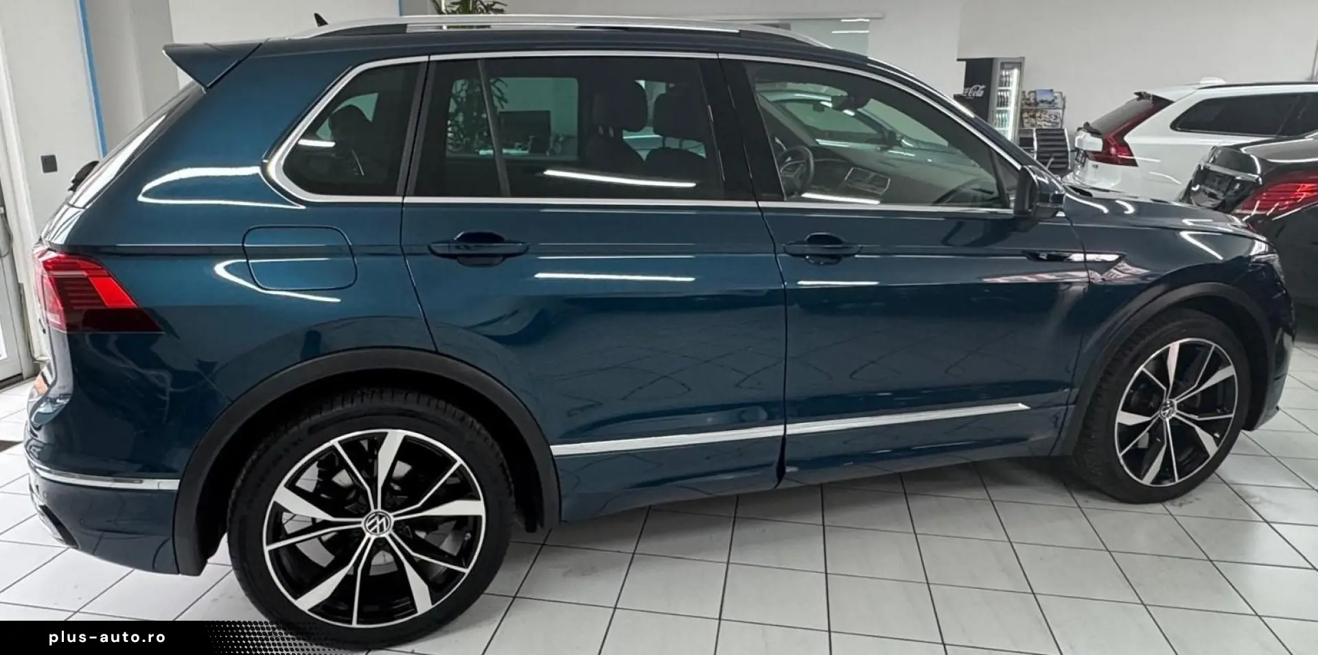 VW Tiguan TSI 4M R-LINE AHK PANO LEDER NETTO 30.900