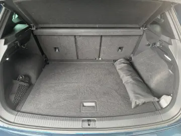 VW Tiguan TSI 4M R-LINE AHK PANO LEDER NETTO 30.900