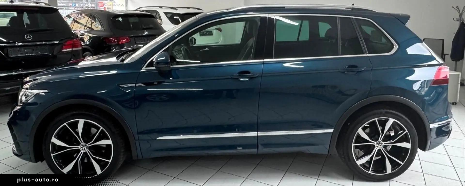 VW Tiguan TSI 4M R-LINE AHK PANO LEDER NETTO 30.900