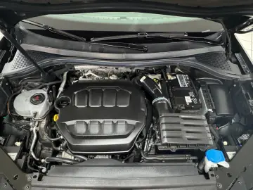 VW Tiguan TSI 4M R-LINE AHK PANO LEDER NETTO 30.900