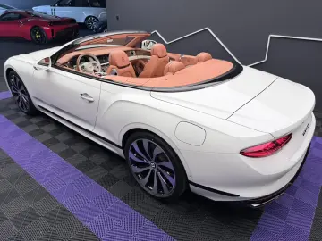 Bentley Continental GTC V8- B&O- 22- HUD