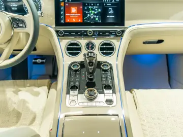 Bentley Continental GTC Azure MY26