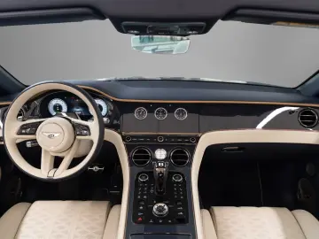 Bentley Continental GTC Mulliner Akrapovic