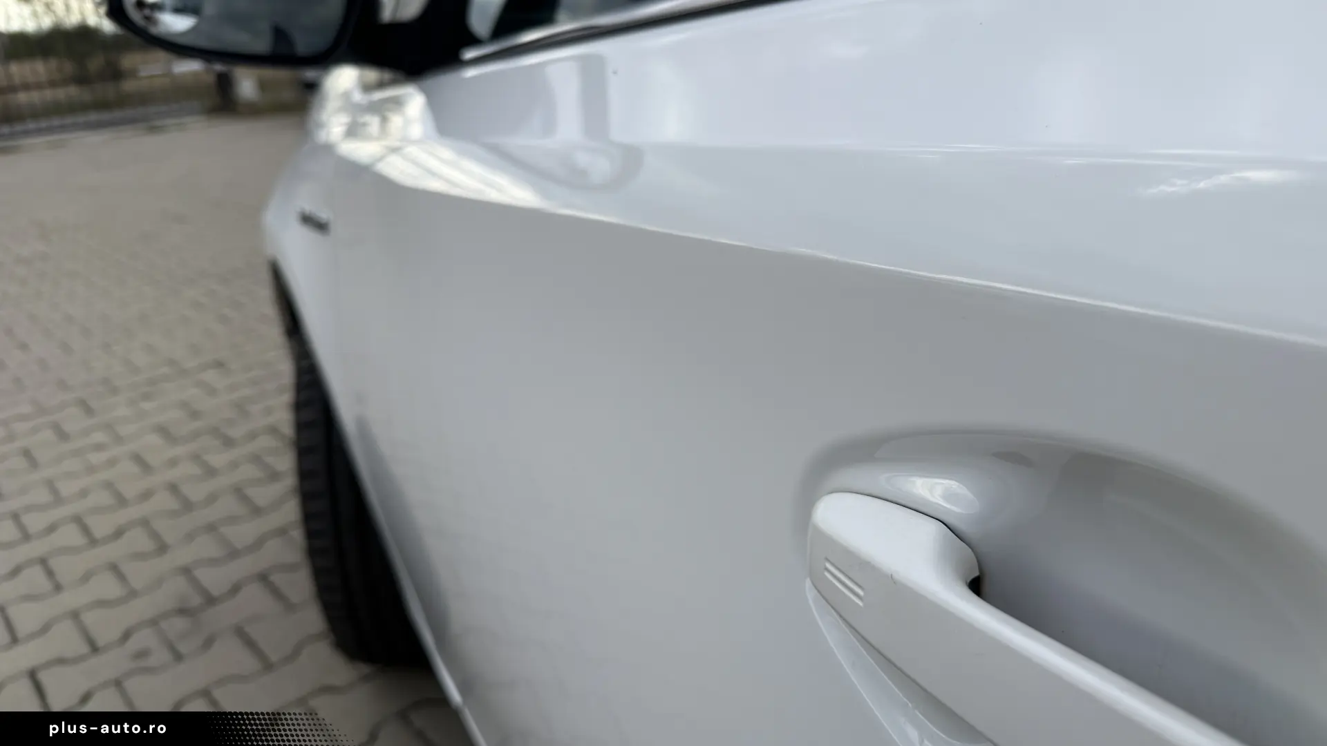 1.8   Alcantara   Keyless   2 Seturi Jante   RAR Efectuat