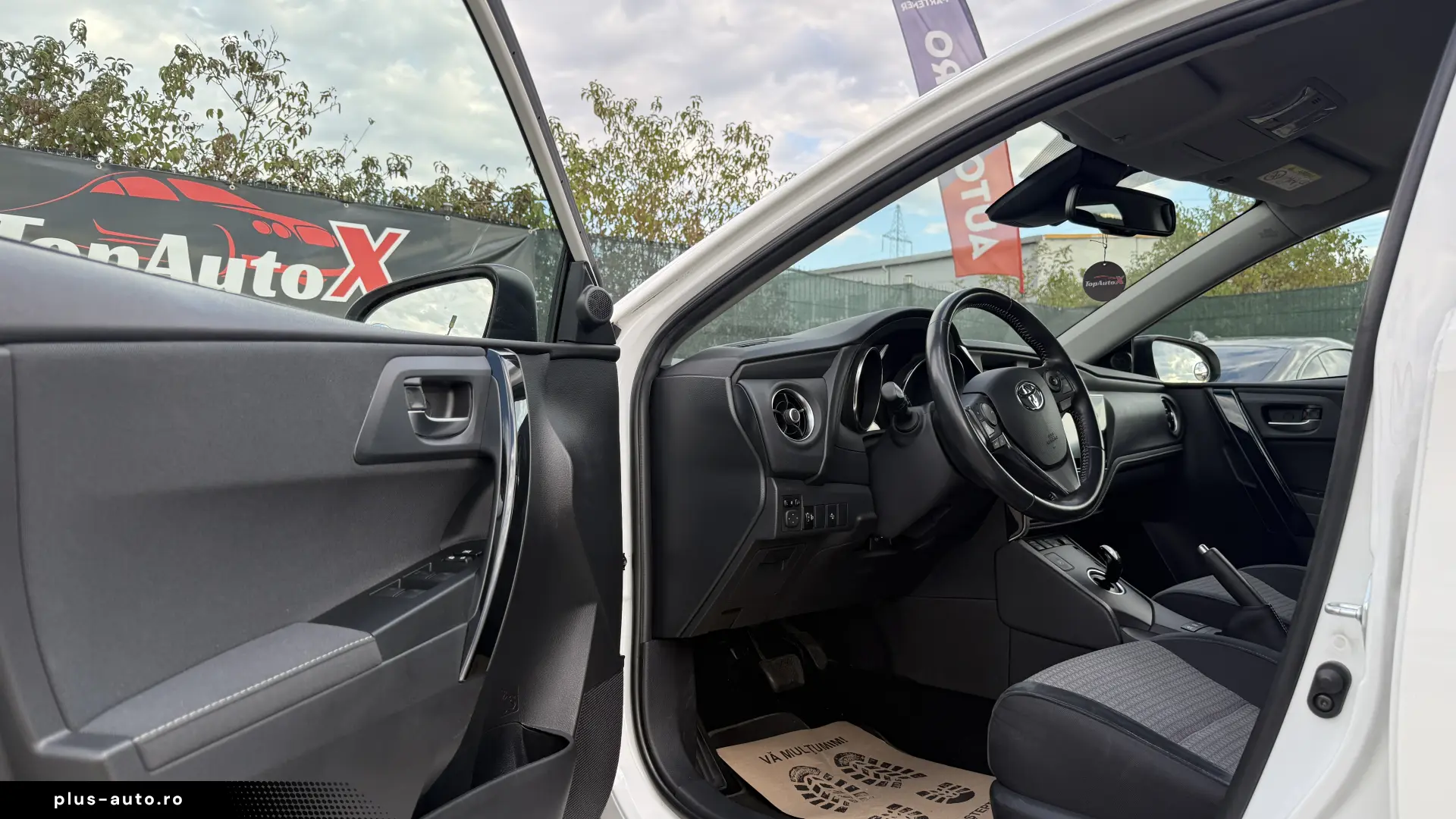 1.8   Alcantara   Keyless   2 Seturi Jante   RAR Efectuat