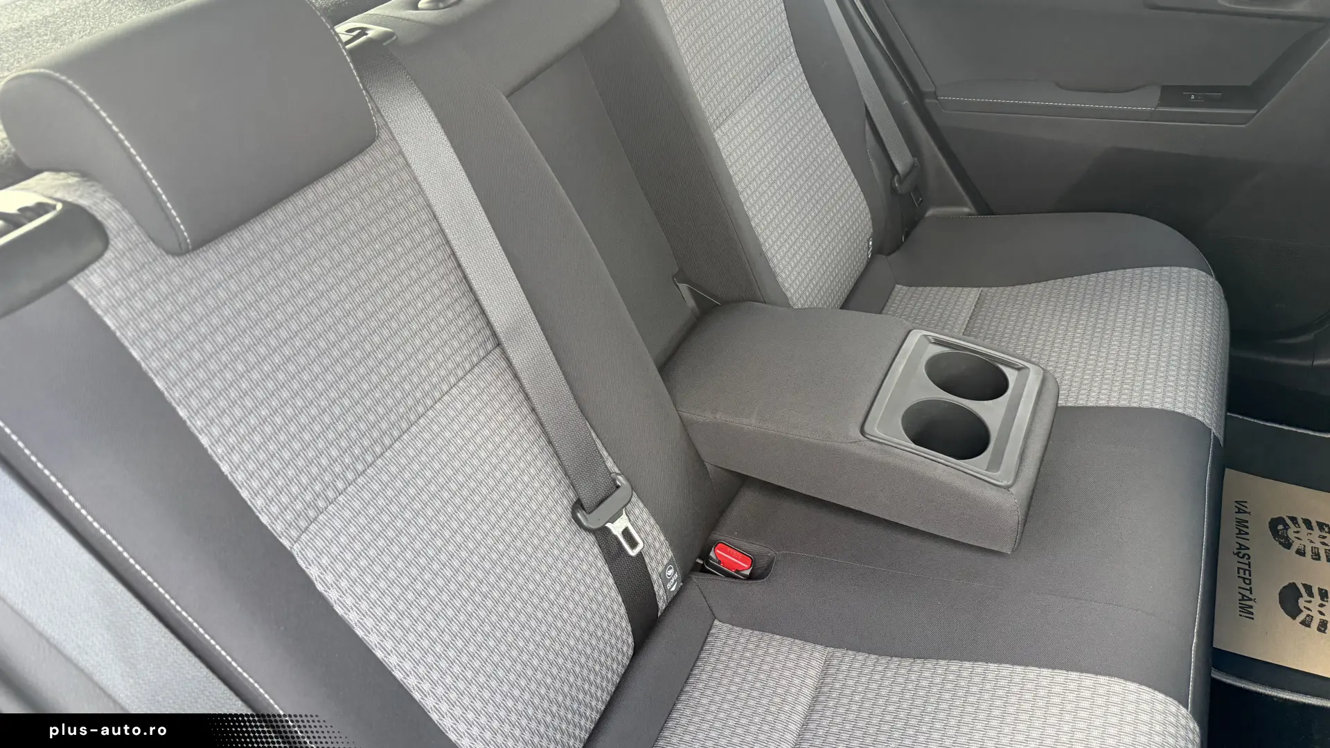 1.8   Alcantara   Keyless   2 Seturi Jante   RAR Efectuat