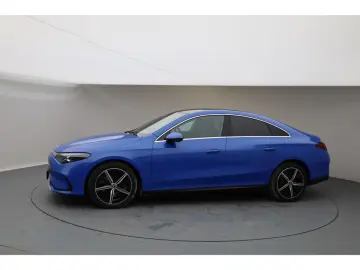 Mercedes-Benz CLA 200 - Electric