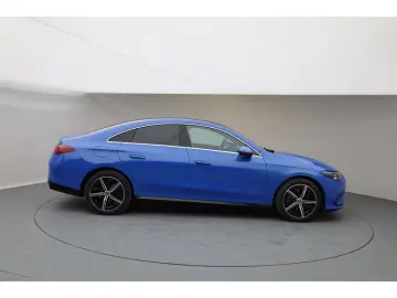 Mercedes-Benz CLA 200 - Electric