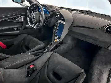 McLaren 750S Coupe Performance MY27